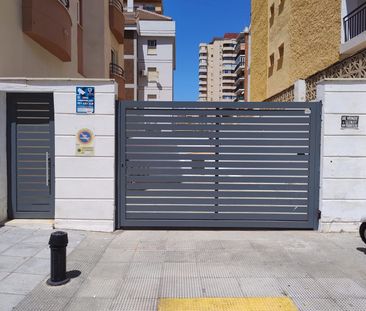 Middle Floor Apartment in Fuengirola - Photo 1