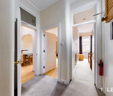 3 bedroom flat to rent - Photo 3