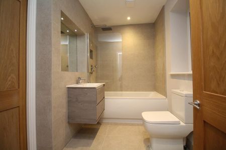 3 bedroom detached house to rent - Photo 4