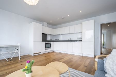 1 bedroom apartment to rent - Photo 2