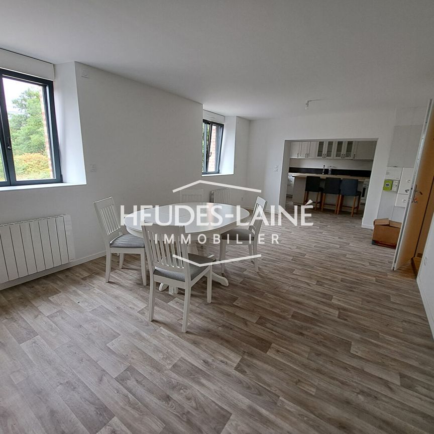 Location Appartement 3 pièces 72m² LE VAL ST PERE 50300 - Photo 1