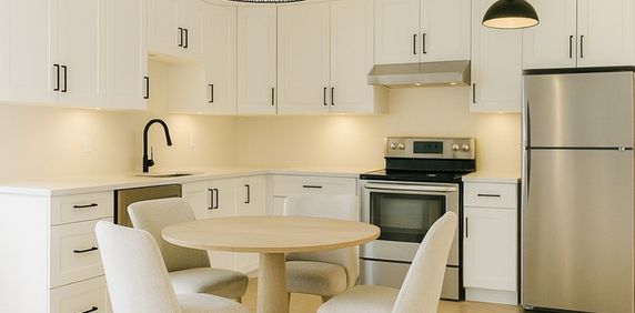 4 1/2 - Entièrement Rénové - 1er JUIN - Photo 2