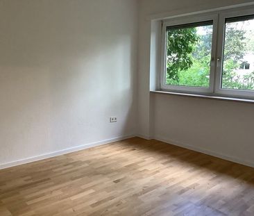 Zuhause fühlen! Sanierte 3-Zimmer-Wohnung in Stadtlage - Photo 1