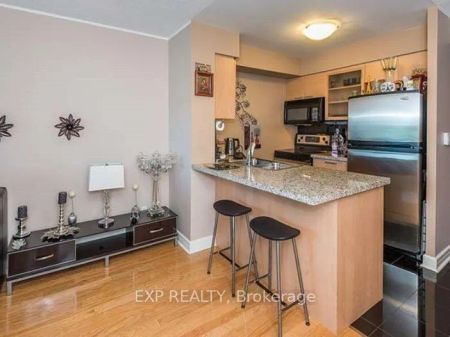 18 Harrison Garden Boulevard #411 - Photo 4