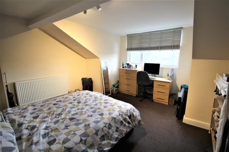 5 bedroom terraced house to rent - Photo 5