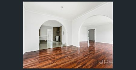 The Perfect Family Home! - Photo 3