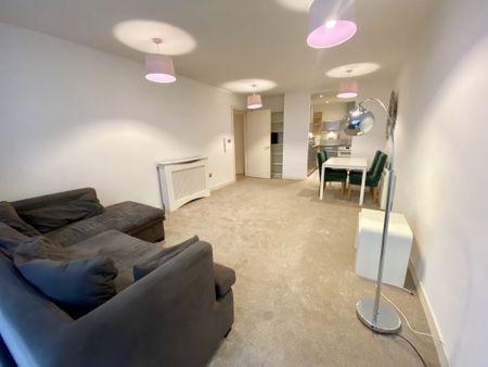 Thomas Street, SALFORD - Photo 2