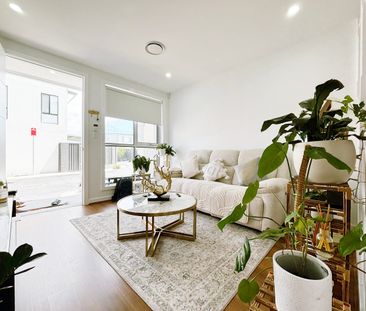 Modern & Low-Maintenance Living in Prime Marsden Park Location! - Photo 1