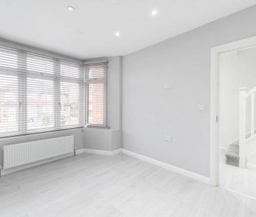 5 bedroom semi-detached house to rent - Photo 3