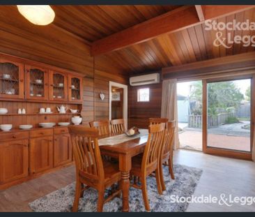 Stylish 2 Bed Home! - Photo 2