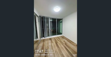 Fully Furnished-SUPER NEW 3 BEDROOM APT! BRAND NEW WOOD FLOOR! Booking inspection by message before arrival! - Photo 4