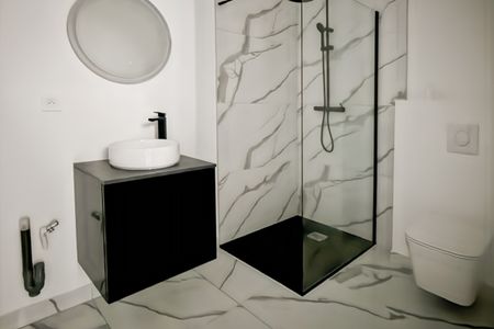 À Louer Petit T2 de 20,70m2 rénové avec climatisation Ru - Photo 5