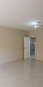 Casa para alugar com 180m², 3 quartos e 4 vagas - Foto 1