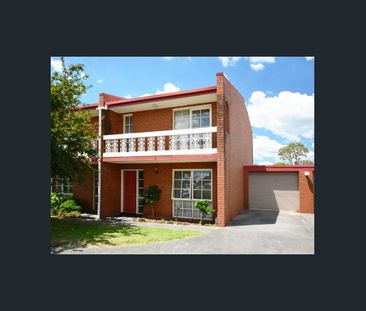 Low maintenance, Close to Eastern Freeway - Photo 3