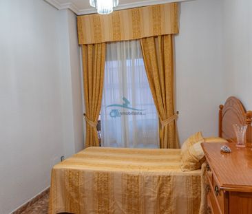 Piso de alquiler en Calle Tetuán, Centro ciudad - Photo 1