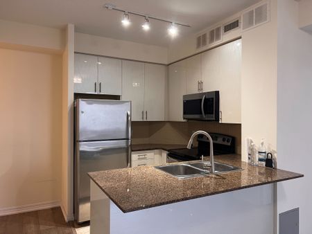 For Lease - 223 Webb Drive Unit# 707, Mississauga, Ontario - Photo 5