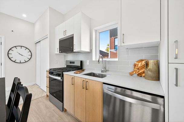For Lease - 49 William Cragg Drive Unit# R, Toronto, Ontario - Photo 1