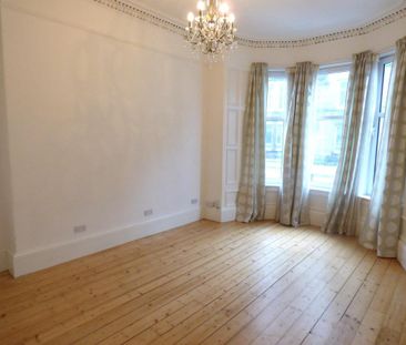 3 bedroom flat to rent - Photo 1