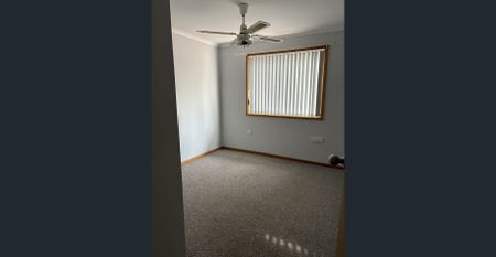 Neatly Maintained Family Home with Semi Open Plan Living and Outdoor Entertaining - Photo 3