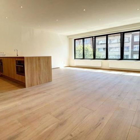 Appartement te huur - Photo 1