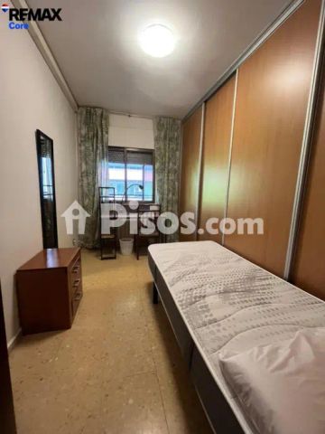 Piso en alquiler en Colon - Photo 2