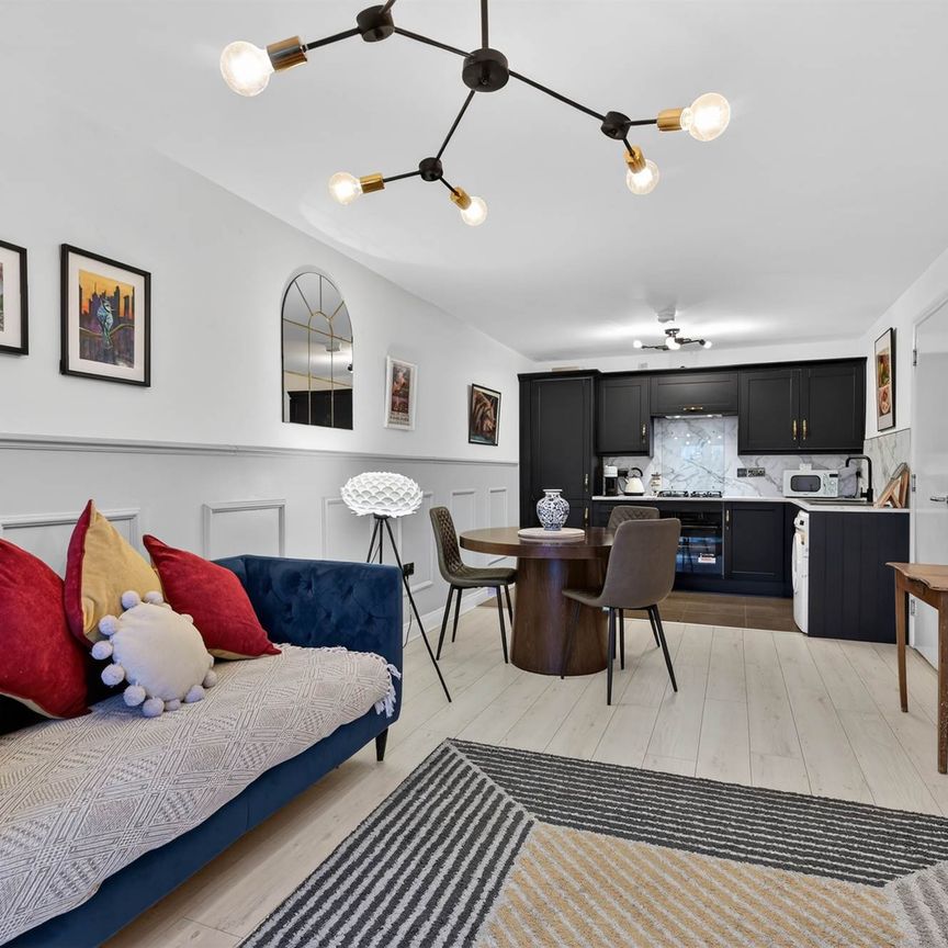 Apt 28 9 Brown Square, BELFAST, BT13 2BW - Photo 1