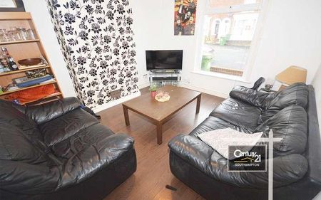 |ref: |, Middle Street, Southampton, SO14 - Photo 2