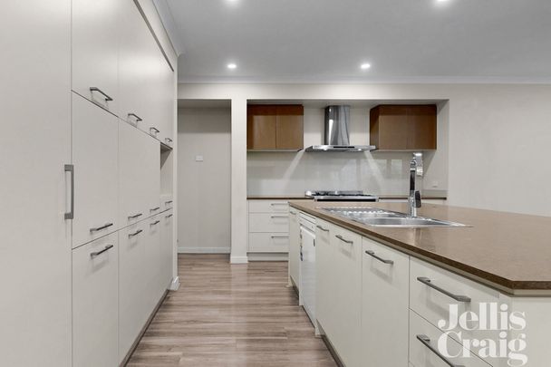 10 Abelia Street, Forest Hill - Photo 1