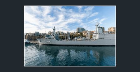 WATERFRONT LUXURY IN SYDNEY’S MOST ICONIC WHARF RESIDENCE - Photo 2