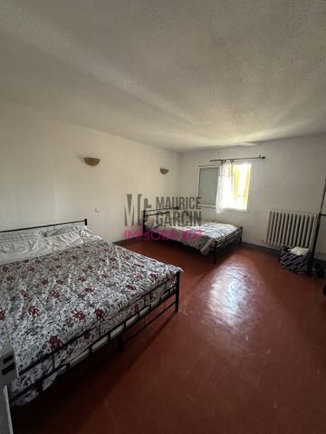 A LOUER - TRIPLEX BEAUMES DE VENISE - 4 pièces 82.70m² - Photo 3