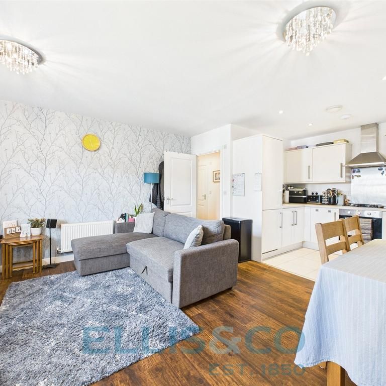 2 bedroom apartment to rent - Photo 1