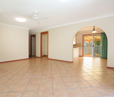 21 Ealing Court, Nerang QLD 4211 - House For Rent | Domain - Photo 2