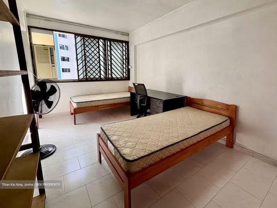 Blk 122 Teck Whye Lane (Choa Chu Kang), HDB 4 Rooms - For Rent - Photo 1
