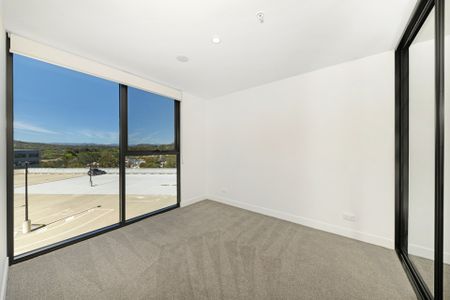 Modern Living One Bedroom Apartment in WOVA - Photo 3