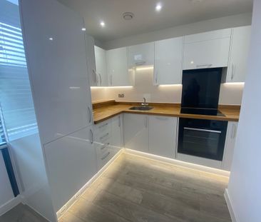 Edinburgh Gate, Harlow - Photo 2