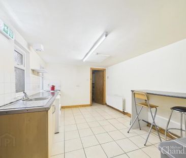 Apt 1, 74 Fitzroy Avenue, Belfast, BT7 1HX - Photo 5
