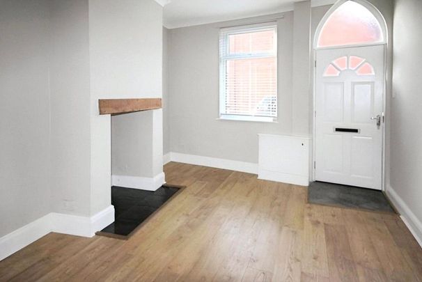 2 bedroom end of terrace house to rent - Photo 1