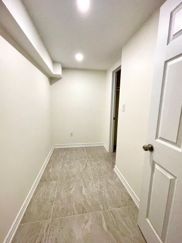 For Lease - 106 Vivians Crescent Unit# Basement, Brampton, Ontario - Photo 3