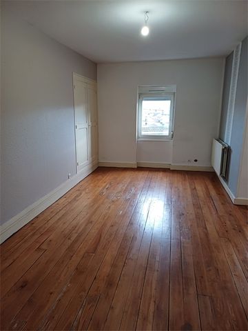 Location Appartement 5 pièces 112m² - Photo 3