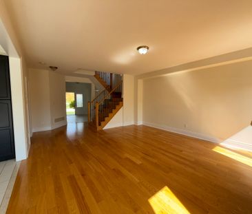 For Lease - 89 Slack Street Unit# Main and 2nd Floor only, Bradford... - Photo 5