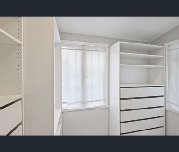 Room 1 - 1/68 Cambridge Street, Red Hill, Qld 4059 - Photo 1