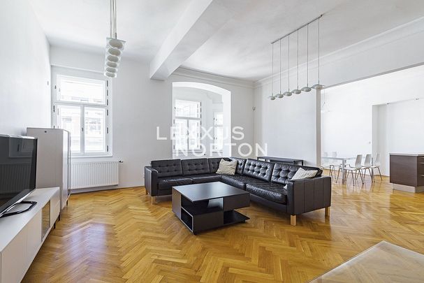 Pronájem bytu 4+kk 144 m² - Photo 1