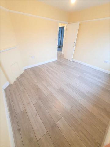 5 bedroom flat share to rent - Photo 3