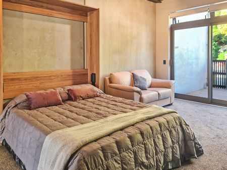 Sharella Living - Photo 3