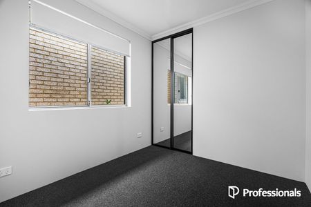 Brand New 4 x 2 Rear Villa - Photo 4