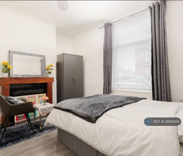 3 bedroom terraced house to rent - Photo 6
