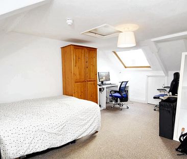 Hill Park Crescent, Flat 3, Plymouth - Photo 1
