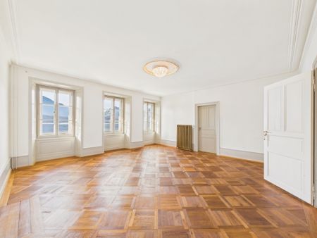 9½-room villa with impressive lake and mountain views - Photo 2