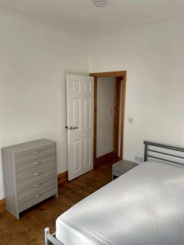 Swansea Road, Norwich, NR2 - Photo 5