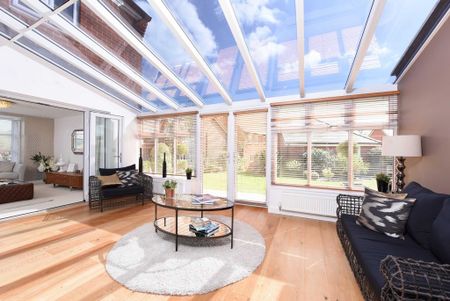 4 bedroom detached house to rent - Photo 4